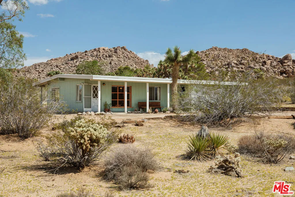63670 Wagon Wheel Road, Joshua Tree, California 92252 home-pic-0